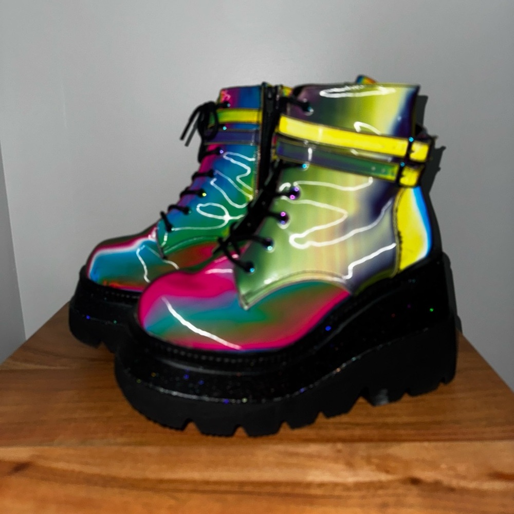RARE Demonia Shaker 52 Holographic Platform Boots - Picture 12 of 12